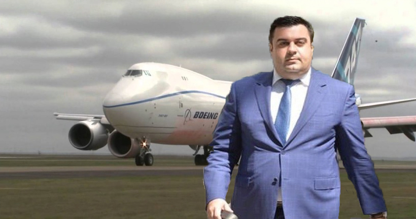 Ca să arate că tot ce zboară se mănâncă, ministrul Transporturilor a mâncat un Boeing 747!