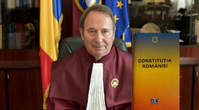 Am terminat de citit Constituția României. La final, România moare!