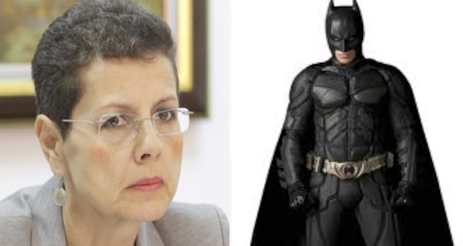 Adina Florea i-a făcut dosar penal lui Batman pentru că are pelerină neagră în loc de roșie!