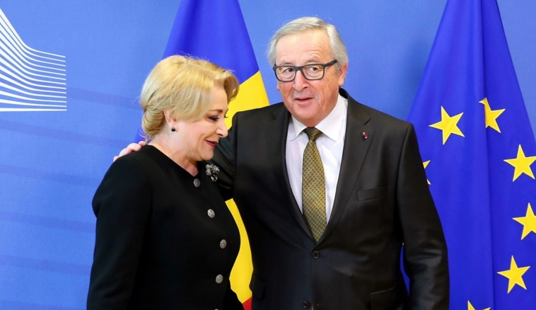  Juncker: "Acum înţelegeţi de ce beau? Voi vă gândiți că peste câteva zile analfabeta asta preia președinția UE?"