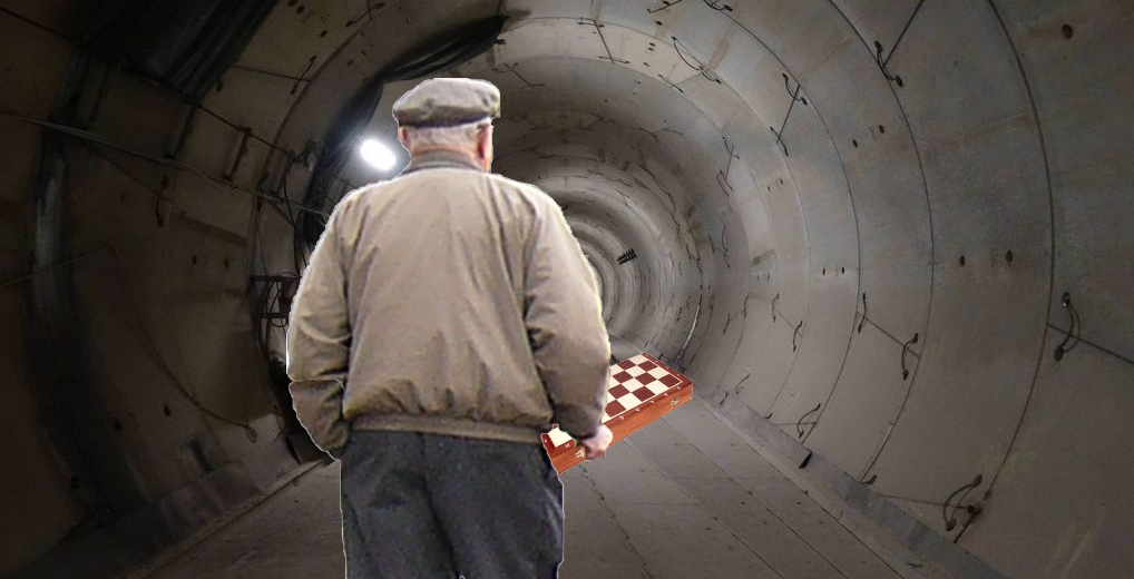 Metroul din Drumul Taberei este de fapt un tunel până sub Cişmigiu săpat de pensionari în timpul stării de urgență!