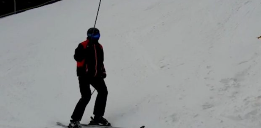 Marea problemă acum ar trebui să fie că Iohannis nu poate merge mâine la schi, fiindcă nu e sezon
