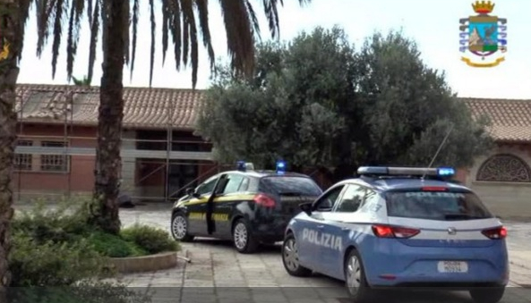 Poliția din Italia a confiscat proprietățile mafiei. Hai și la noi, la Teleorman, la Vrancea și la Cornu! 