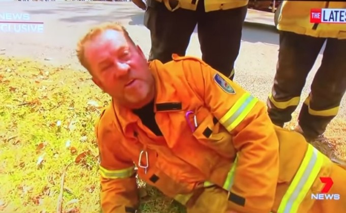 Australia are pompieri care se luptă cu focul la 60 de ani, iar la noi milițienii se pensionează la 42, că au făcut hemoroizi de la dormitul în Logan