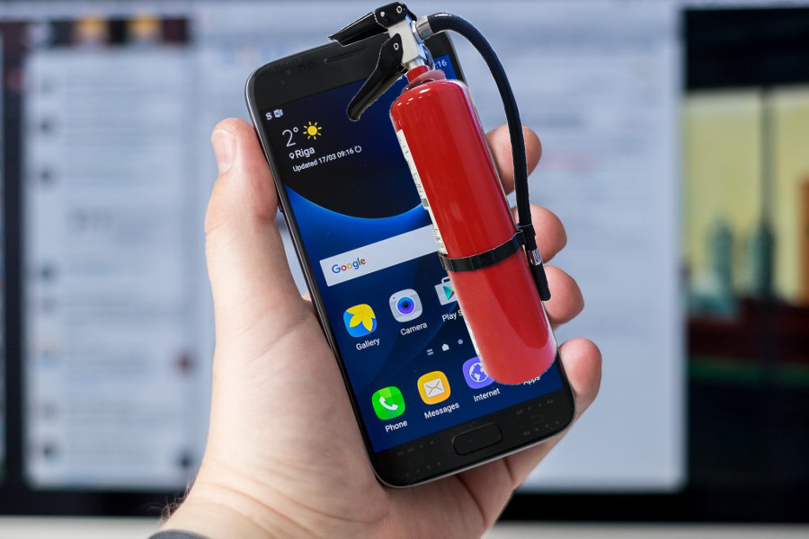 Samsung va lansa un telefon dotat cu extinctor!