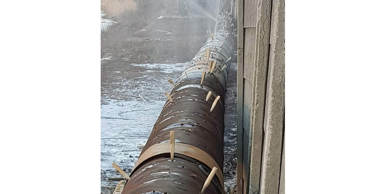 Cum se repară conductete de apă în România. Dorel e urmaşul lui Vlad Țepeş!