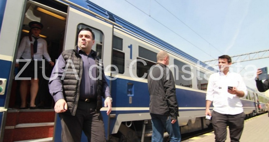 Trenul super-warp3 cu care a mers ministrul Transporturilor la Constanța a ajuns cu 2 zile mai devreme la destinație!